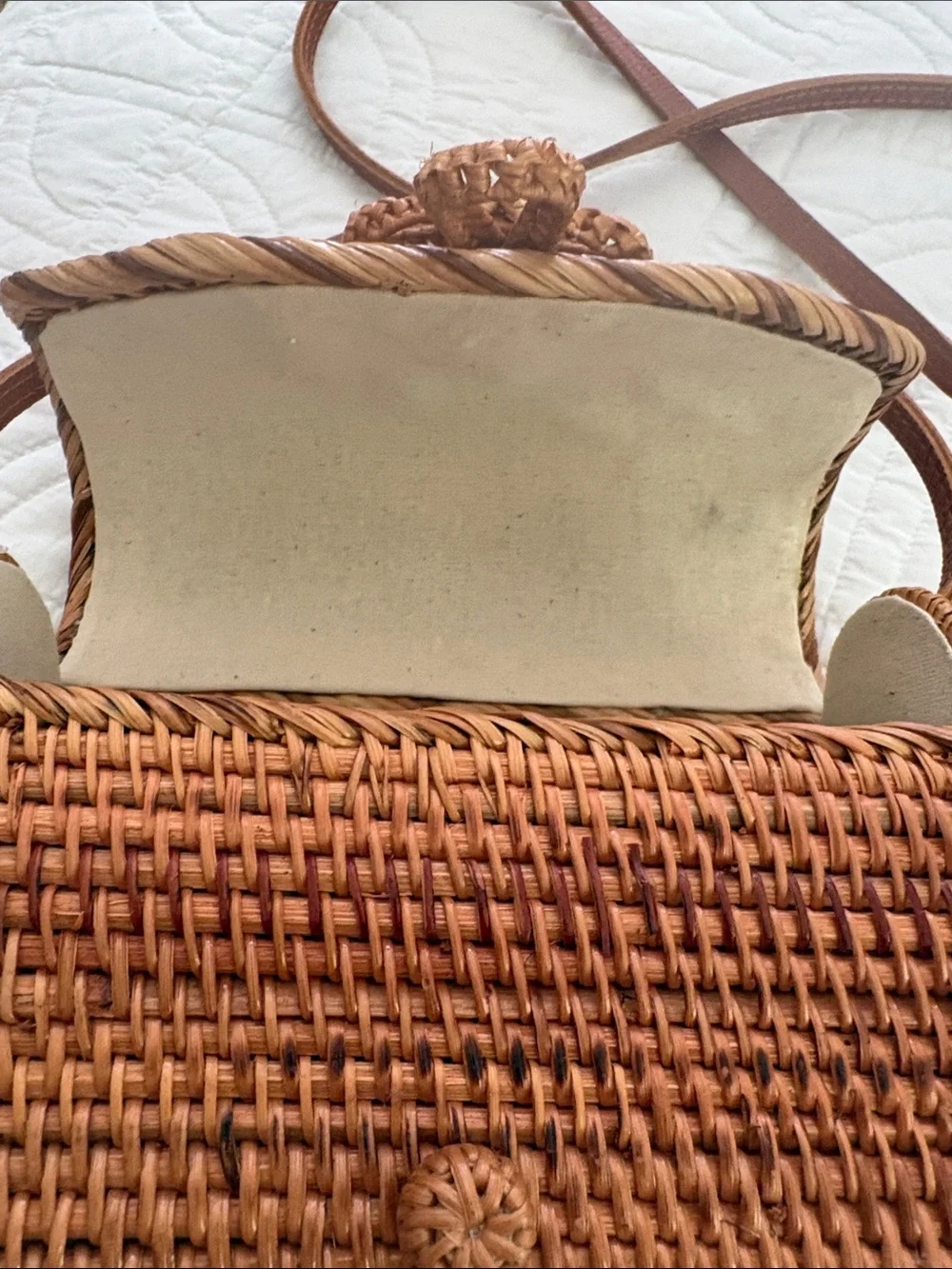 Handwoven Rattan Crossbody Bag with Leather Strap & Bow-Shaped Clasp